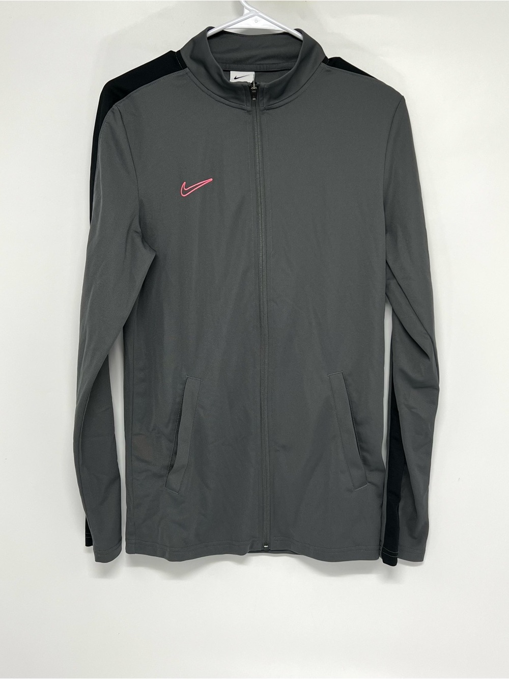 Nike slim fit jacket men’s small